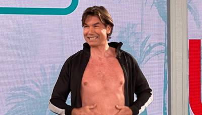 Jerry O'Connell Bares His 'Dad Bod' While Recreating Will Smith's Viral Photo - www.justjared.com