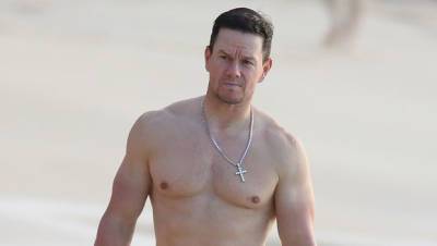 Mark Wahlberg, 49, Gains 20 Lbs. For His New Movie ‘Father Stu’ — Before After Pics - hollywoodlife.com
