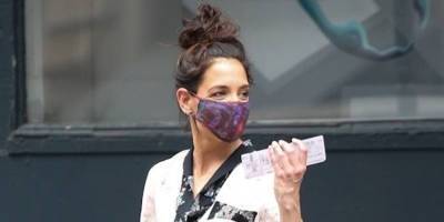 Katie Holmes Rocks Two Different Looks For Her Photoshoot in NYC! - www.justjared.com - New York