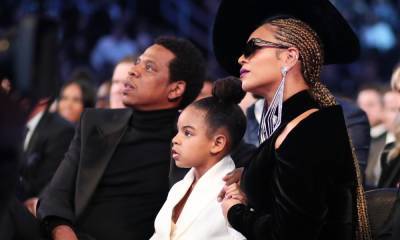 Beyoncé and Jay-Z look incredibly stylish posing with their three children - us.hola.com