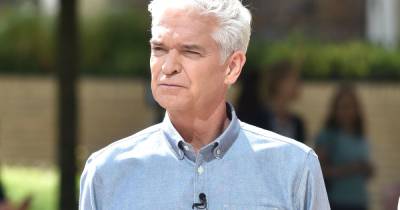 Phillip Schofield exchanged 'three years of Snapchat messages with TikTok star fan, 21' - www.ok.co.uk
