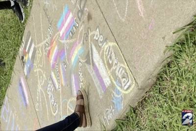 Texas middle school teacher accused of writing “Heteros Rule” over chalk art featuring Pride flags - www.metroweekly.com - Texas