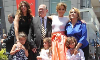 Jennifer Lopez stuns in multi-generational photo with her mum and daughter - hellomagazine.com