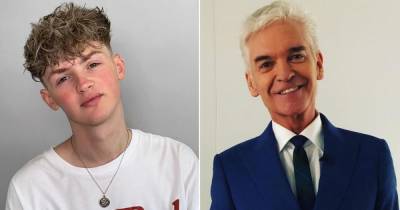 Phillip Schofield's TikTok star friend, 21, tells people 'stop trying to make it something it isn't' after Snapchat messages - www.ok.co.uk