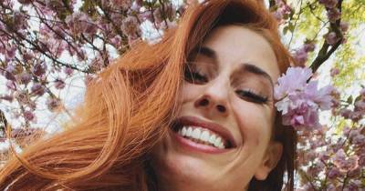 Stacey Solomon says blossom tree 'makes her want to cry' as her sister captures her throwing petals - www.ok.co.uk