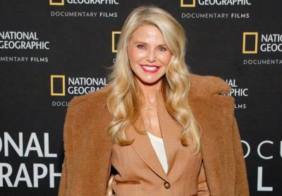 Christie Brinkley Admits It Was ‘Really Depressing’ To Undergo Hip-Replacement Surgery - etcanada.com