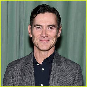 The Morning Show's Billy Crudup Books Another Series with Apple TV+ - www.justjared.com