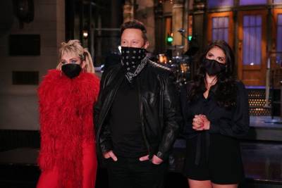 Elon Musk Jokes He’s A ‘Wild Card’ In ‘Saturday Night Live’ Promo With Miley Cyrus - etcanada.com