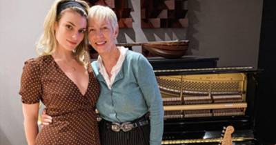 Annie Lennox' singer daughter tells Lorraine she was insecure about comparisons to mum - www.dailyrecord.co.uk