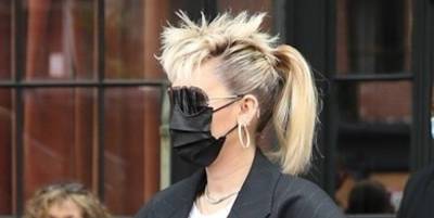 Miley Cyrus Has Her Hair in Mohawk & Ponytail While Stepping Out Ahead of 'SNL' Performance! - www.justjared.com - New York