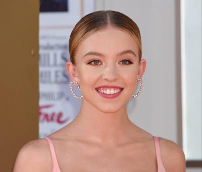 Sydney Sweeney’s Fans Defend Her After She Trends On Twitter - etcanada.com