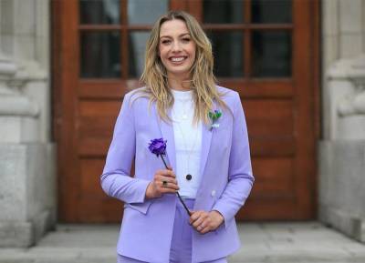 Bláthnaid Treacy believes ‘nine out of 10 times the male presenter will be getting paid more’ - evoke.ie
