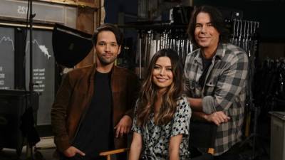 Miranda Cosgrove - Nathan Kress - Jerry Trainor - Laci Mosley - 'iCarly' Reboot First Trailer Teases Carly and Freddie's Dating Lives, Baby Spencer and More! - etonline.com