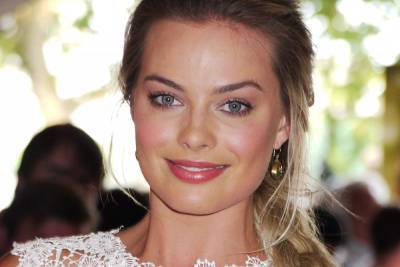 How Margot Robbie Has Paved Her Way in Hollywood - www.hollywood.com - Hollywood - county Harding