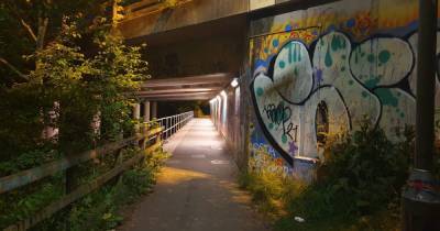 Man fought off thugs who tried to steal his bike on canal underpass - www.manchestereveningnews.co.uk
