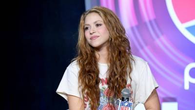 Shakira Shares Rare Photo of Look-Alike Son Sasha - www.etonline.com - Colombia