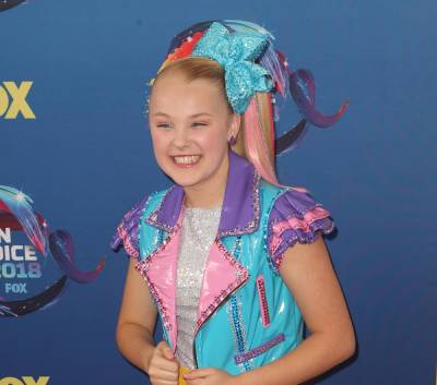 JoJo Siwa Says Telling Mom This Style Change Was Harder Than Coming Out!! - perezhilton.com