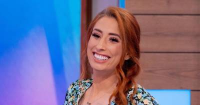 Stacey Solomon shows off baby bump as she appears on Loose Women for first time since announcement - www.ok.co.uk