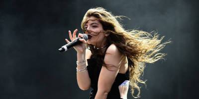 Lorde Reacts to 'Solar Power' Leaking Early: 'Kids Are Insane, I Love It' - www.justjared.com