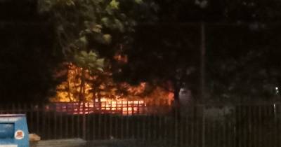 Firefighters battle late night blaze at Glasgow secondary school - www.dailyrecord.co.uk