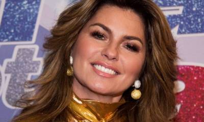 Shania Twain stuns in string bikini and sheer cover-up during vacation gone by - hellomagazine.com