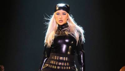 Christina Aguilera Channels Catwoman In Sexy Latex Jumpsuit For Las Vegas Performance - hollywoodlife.com - Las Vegas