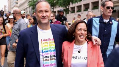 Kamala Harris Just Became the First Sitting Vice President to March in a Pride Parade - www.glamour.com