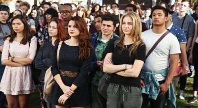 ‘Faking It’ Reunion: EP Carter Covington Says Show With Groundbreaking Representation & “Challenging Premise” Would Be More Difficult To Get Made Today – ATX - deadline.com - county Carter