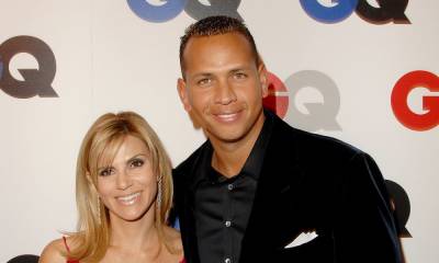 A-Rod posts a pic with ex-wife Cythia Scurtis amid J.Lo and Ben Affleck romance - us.hola.com