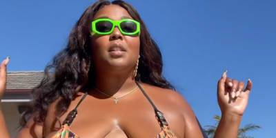 Lizzo Announces That It Is Officially Big Girl Summer - www.justjared.com
