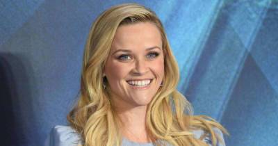 Reese Witherspoon's chic striped dress is giving us major summer vibes - www.msn.com