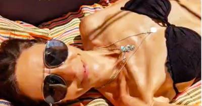 Countryfile's Julia Bradbury sparks concern among fans with bikini photo - www.ok.co.uk