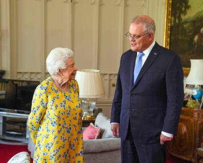 The Queen Has The Sweetest Reaction After Australian PM Tells Her She Was ‘The Talk Of The G7 Summit’ Dinner Table - etcanada.com - Australia