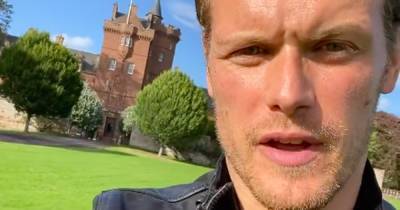 Outlander's Sam Heughan returns to ancestral home of Frasers in funny video for Men In Kilts - www.dailyrecord.co.uk