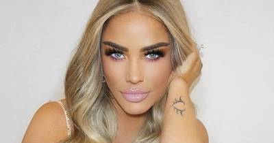 Katie Price denies liposuction claims after jetting off to Turkey with Carl Woods - www.ok.co.uk - county Woods - county Price - Turkey
