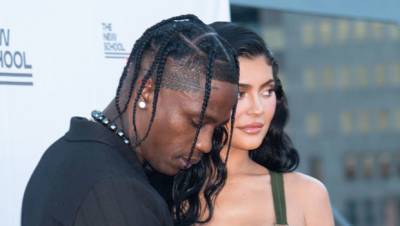 Kylie Jenner Travis Scott Fuel Rekindled Romance Speculation With Hot PDA In NYC - hollywoodlife.com - New York