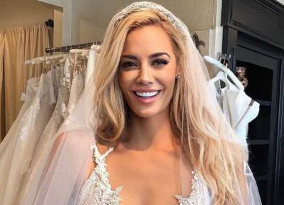Miss Universe Ireland boss selling her wedding dress after being ‘blindsided’ by devastating split - evoke.ie - USA - Ireland