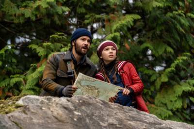 ‘Home Before Dark’ Exclusive Clip: Jim Sturgess & Brooklynn Prince Share A Sweet Moment In Apple TV+’s Mystery Series - theplaylist.net
