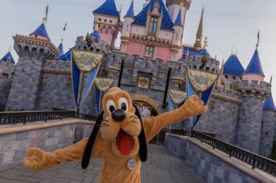 Disneyland Fully Reopens To Massive, Mostly Maskless And Non-Socially Distanced Crowds - deadline.com - California