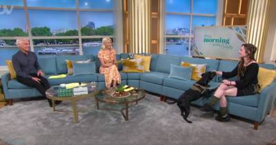 Holly Willoughby terrified as dog saved from thieves growls at her on This Morning - www.ok.co.uk