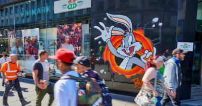 A Looney Tunes art trail has arrived in Manchester - but Daffy's already been vandalised - www.manchestereveningnews.co.uk - Manchester