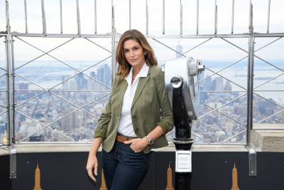 Cindy Crawford Opens Up About Her Beauty Routine - etcanada.com
