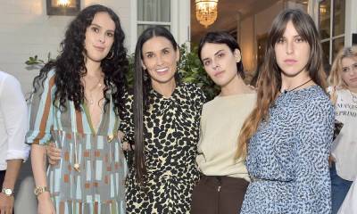 Demi Moore and daughters surprise fans with baby photo - hellomagazine.com