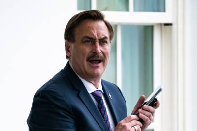 MyPillow CEO Mike Lindell Flees Interview With Jordan Klepper On ‘The Daily Show’ - etcanada.com - Jordan - Wisconsin