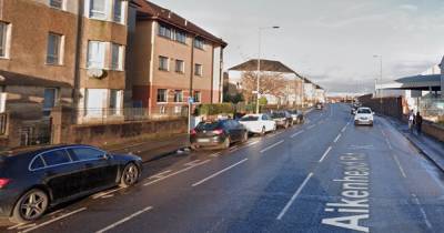 Glasgow cops cordon off street after reports of ‘assault’ with man arrested and charged - www.dailyrecord.co.uk
