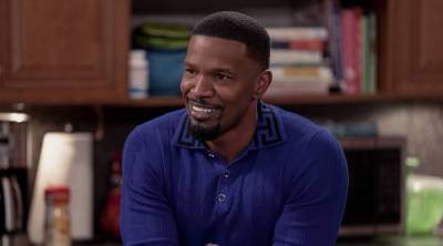 Netflix Cancels 'Dad Stop Embarrassing Me,' Jamie Foxx Reportedly Involved in Decision - www.justjared.com