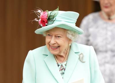 The Queen Beams As She Returns To Ascot After COVID-19 Hiatus - etcanada.com