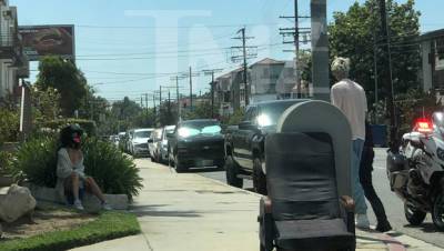Machine Gun Kelly Megan Fox Pulled Over During Romantic Motorcycle Ride Around LA – Pics - hollywoodlife.com - Los Angeles - county Sherman