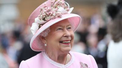 Queen Elizabeth to Celebrate Platinum Jubilee in 2022 With Epic Celebration - www.etonline.com - Britain