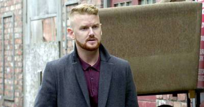Coronation Street star Mikey North's off-screen life - happy marriage and overcoming phobia - www.msn.com - city Sharon